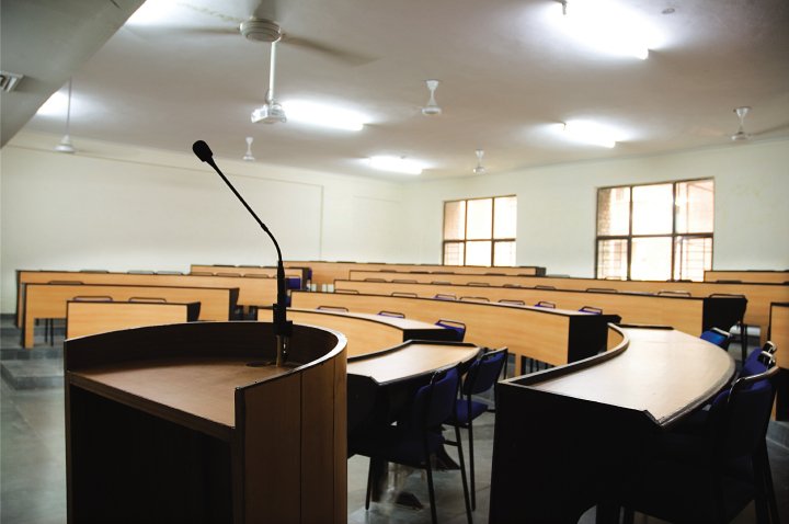 Amphi-Theater Style Classrooms