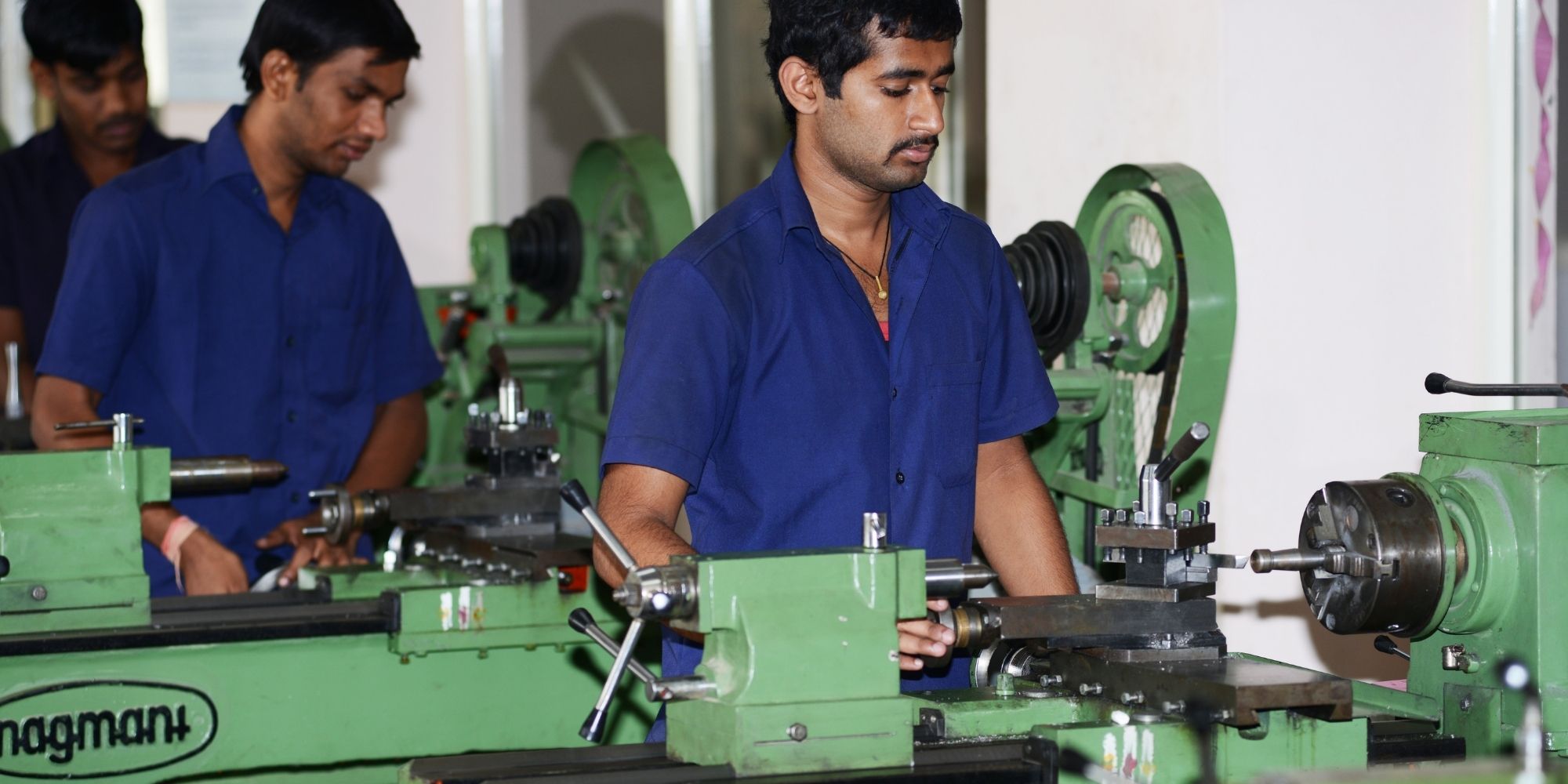 NITTE Meenakshi Institute of Technology Labs(2)