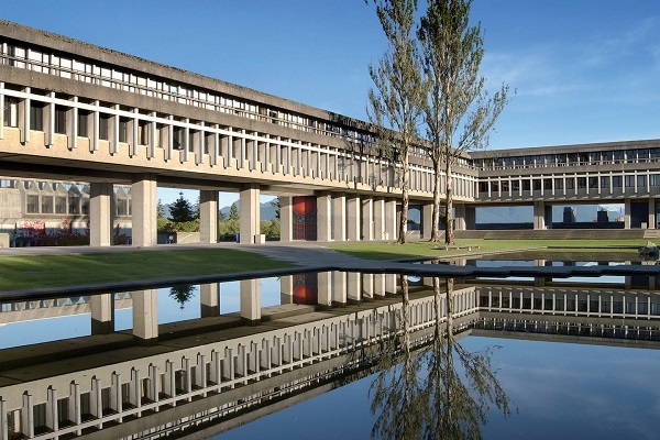 Fraser International College Courses & Fees 2025: Popular Programs, Eligibility