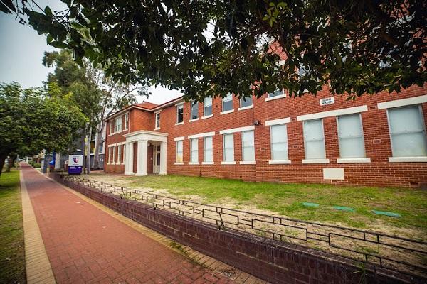 Kingston International College