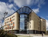 Hull York Medical School (HYMS) Others(1) Hull York Medical School (HYMS) Others(1)