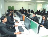Lloyd Business School Labs(4)