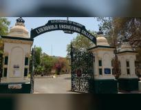 LE COLLEGE Entrance(2)