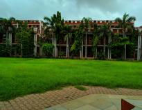 Sarvajanik College of Engineering and Technology Campus Building(1)