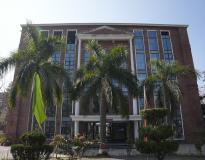 DBS Global University Powered by Emversity Campus Building(5)