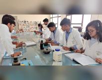 Ishan Institute of Pharmacy Labs(1)