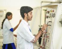 Meenakshi College of Engineering Labs(7)