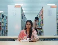 Meenakshi College of Engineering Library(3)