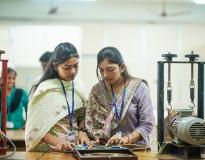 Meenakshi College of Engineering Labs(9)
