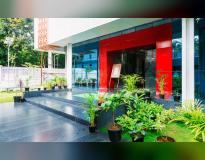 ISBR Business School Powered by Emversity Entrance(2)