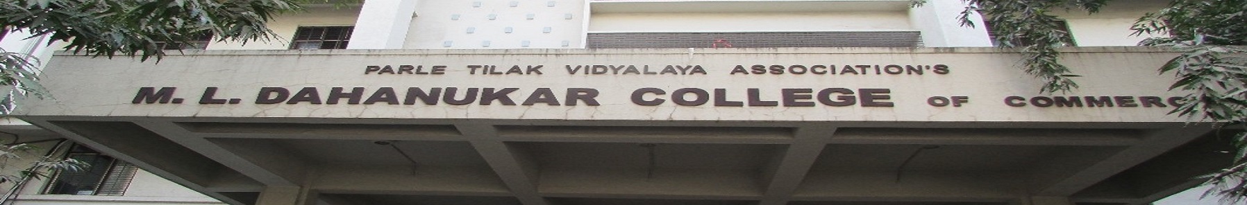 M.L. Dahanukar College of Commerce