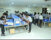Malla Reddy Engineering College Labs(4)