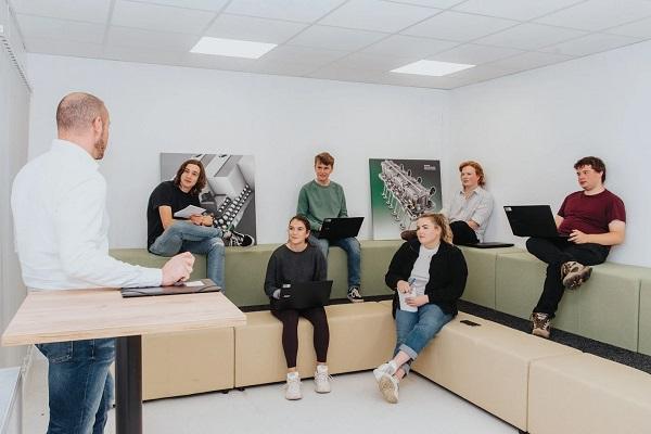 New Model Institute for Technology and Engineering