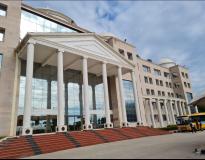 KR Mangalam University Main Building(2)