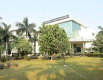Saroj Institute of Technology and Management Campus View
