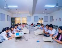 Dronacharya Group of Institutions Labs(4)