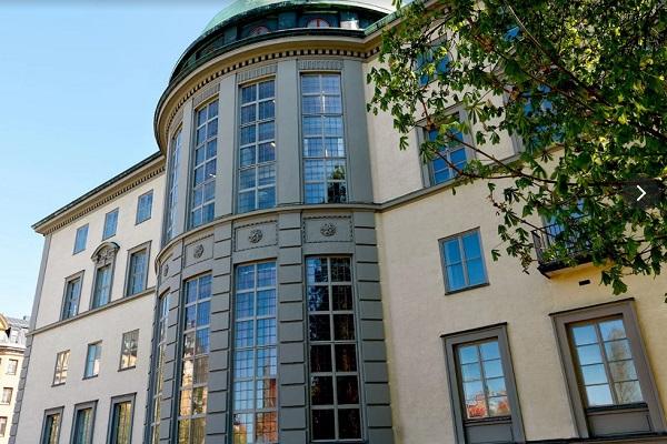 Stockholm School of Economics
