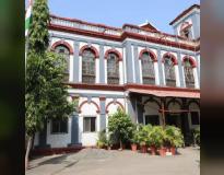 Government Holkar Science College Campus Building(1)