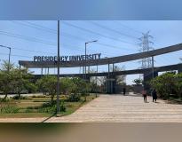 School of Management Entrance(4) School of Management Entrance(4)