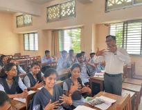 Shri Radhakisan Lakshminarayan Toshniwal Science College Classroom(1)