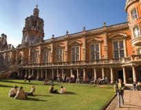 Royal Holloway University of London Campus Building(1)
