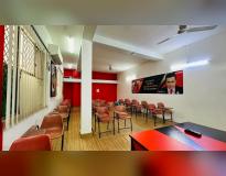 Take One School of Mass Communication Classroom(1)