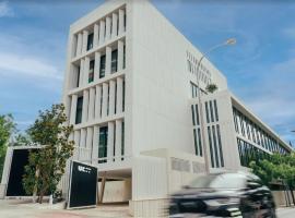 Institute Image