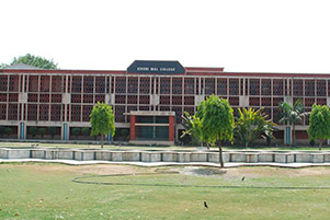 DU Admissions 2014: Top 5 Commerce Colleges