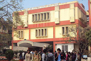 DU Admissions 2014: Top 5 Science Colleges