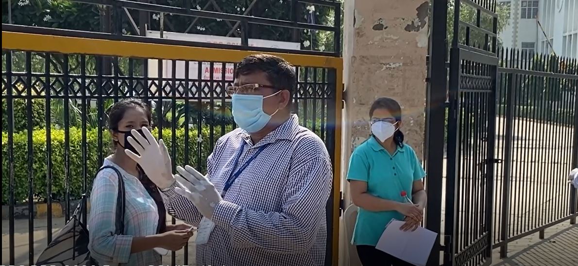 Officials explaining regarding COVID-19 guidelines