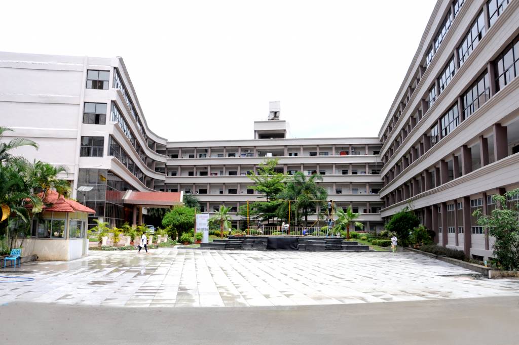 DY Patil Medical College