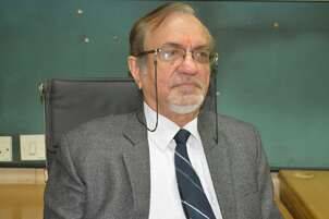 FIITJEE-Director-R-L-Trikha