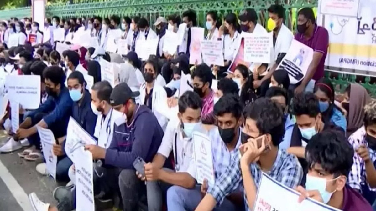 Indian medical students studying MBBS from China to protest at Jantar Mantar today