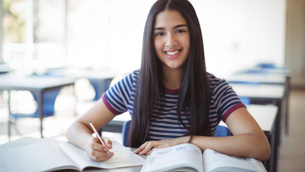 JEE Main 23 June 2022 Question Paper and Answer Key Solution