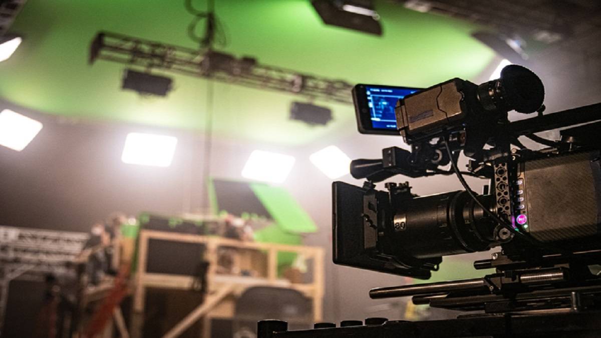 thumbnail image 2 of NiSi Cinema C5 Matte Box 77mm Adapter - Professional Videography Filter System 2 of 5