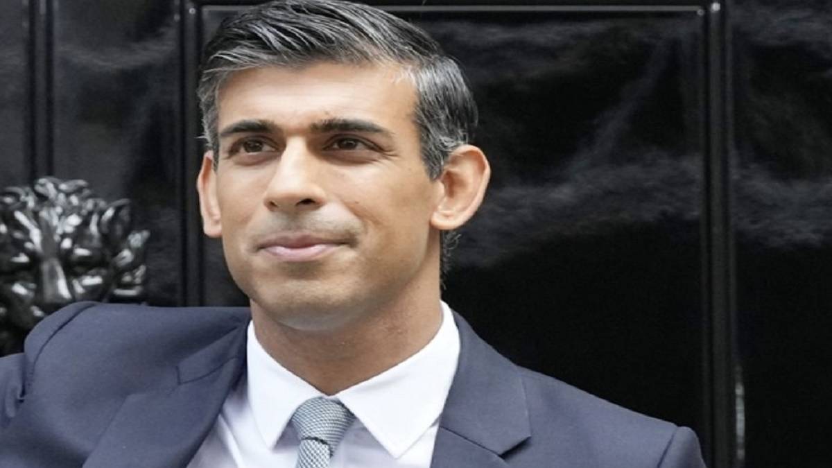 Rishi Sunak backtracks plan to axe graduate visas