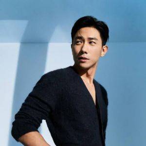 Desmond Tan