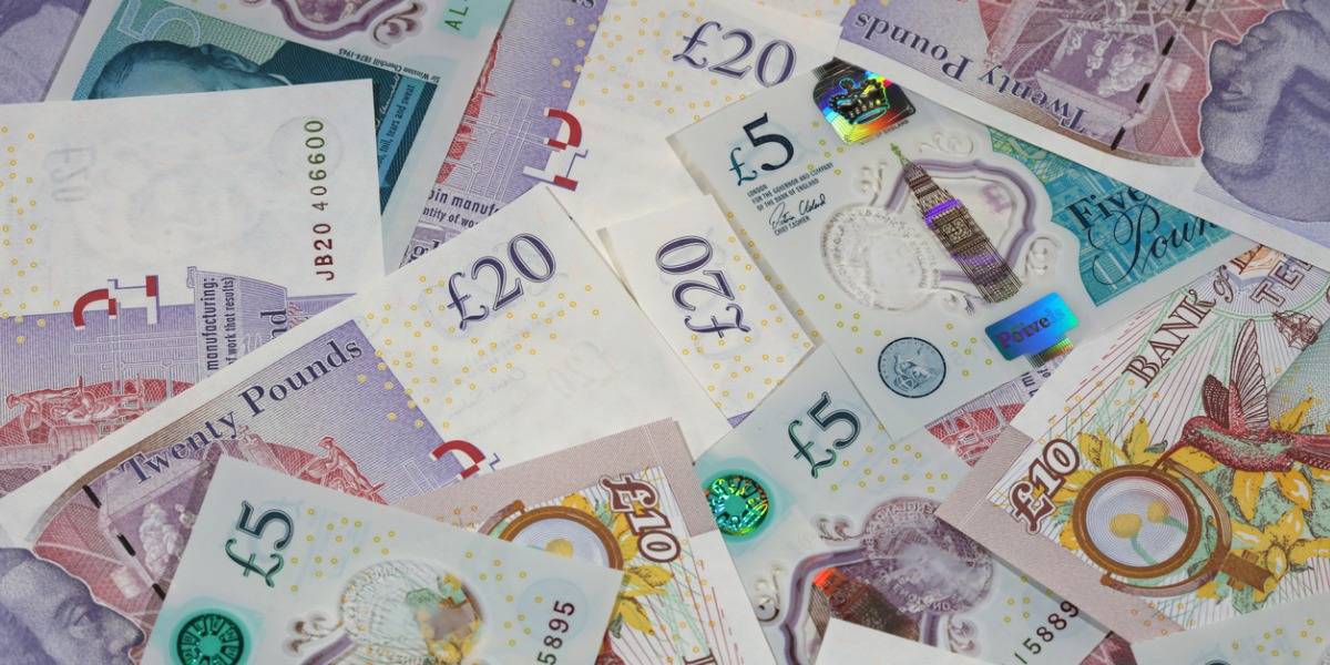 Cost of living for itnernational students in UK