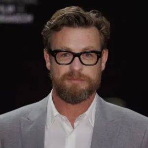 Simon baker