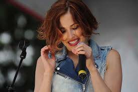 UWinnipeg popular alumni