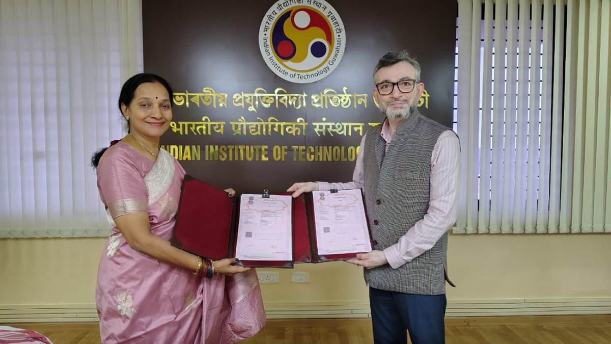 IIT Guwahati Signs MoU for Low-Cost C-Phycocyanin Production