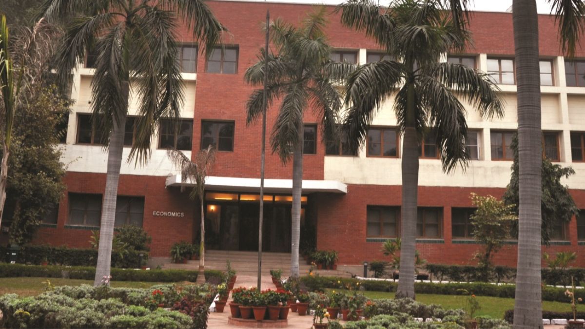 Delhi School of Economics 