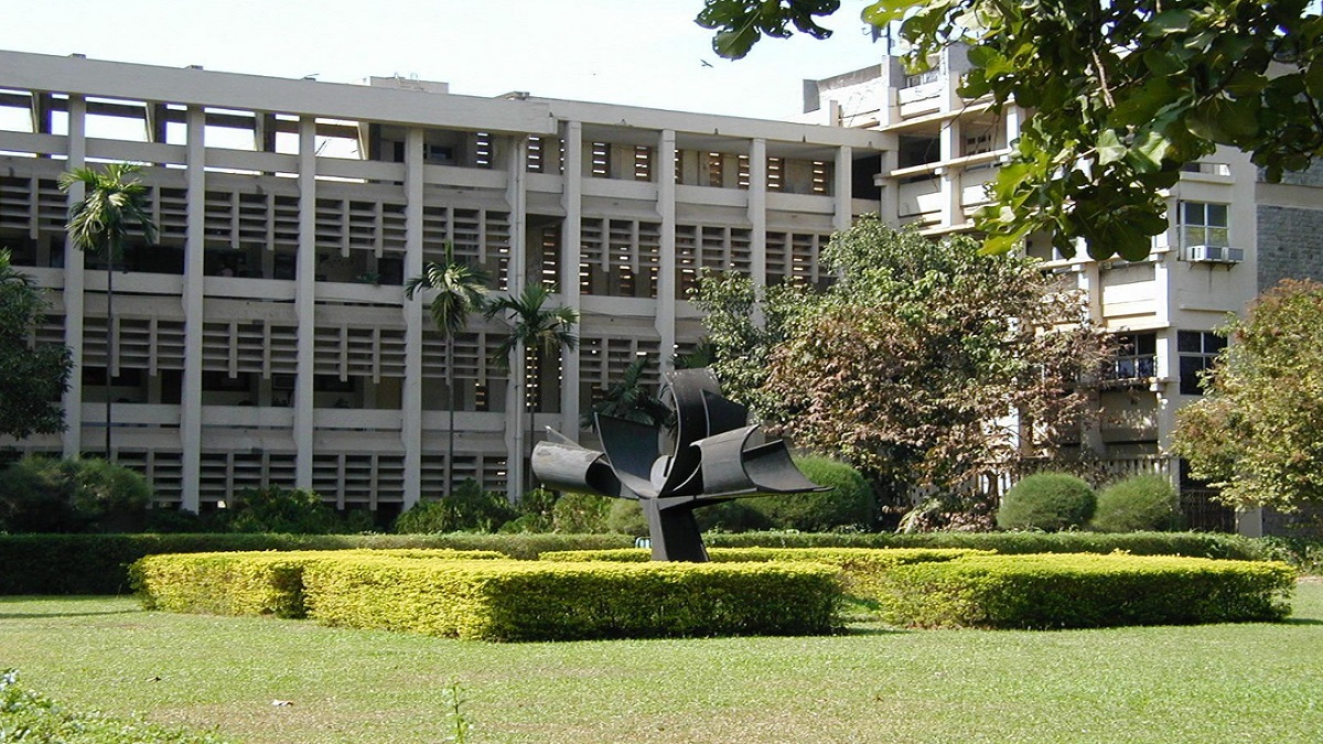 IIT Bombay Introduces e-PG Diploma in CSE