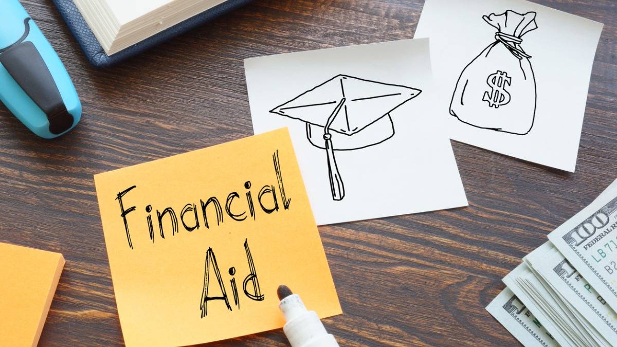 How Students Are Really Financing Their Education Abroad in 2025