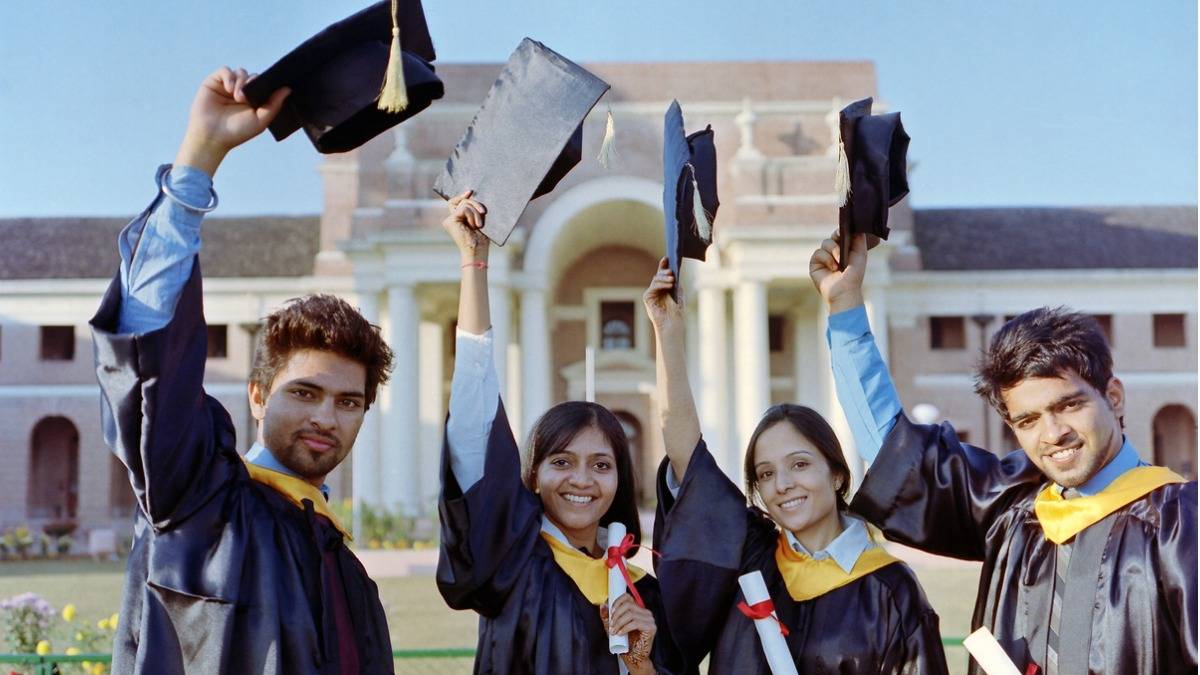 Top B.Ed Colleges in Maharashtra - Check Affiliation, NAAC Grade and more