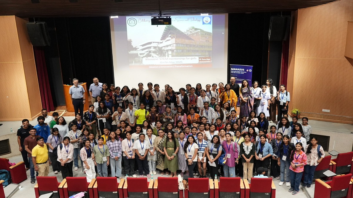 IIT Delhi Hosts Manasvi: STEM Mentorship Program
