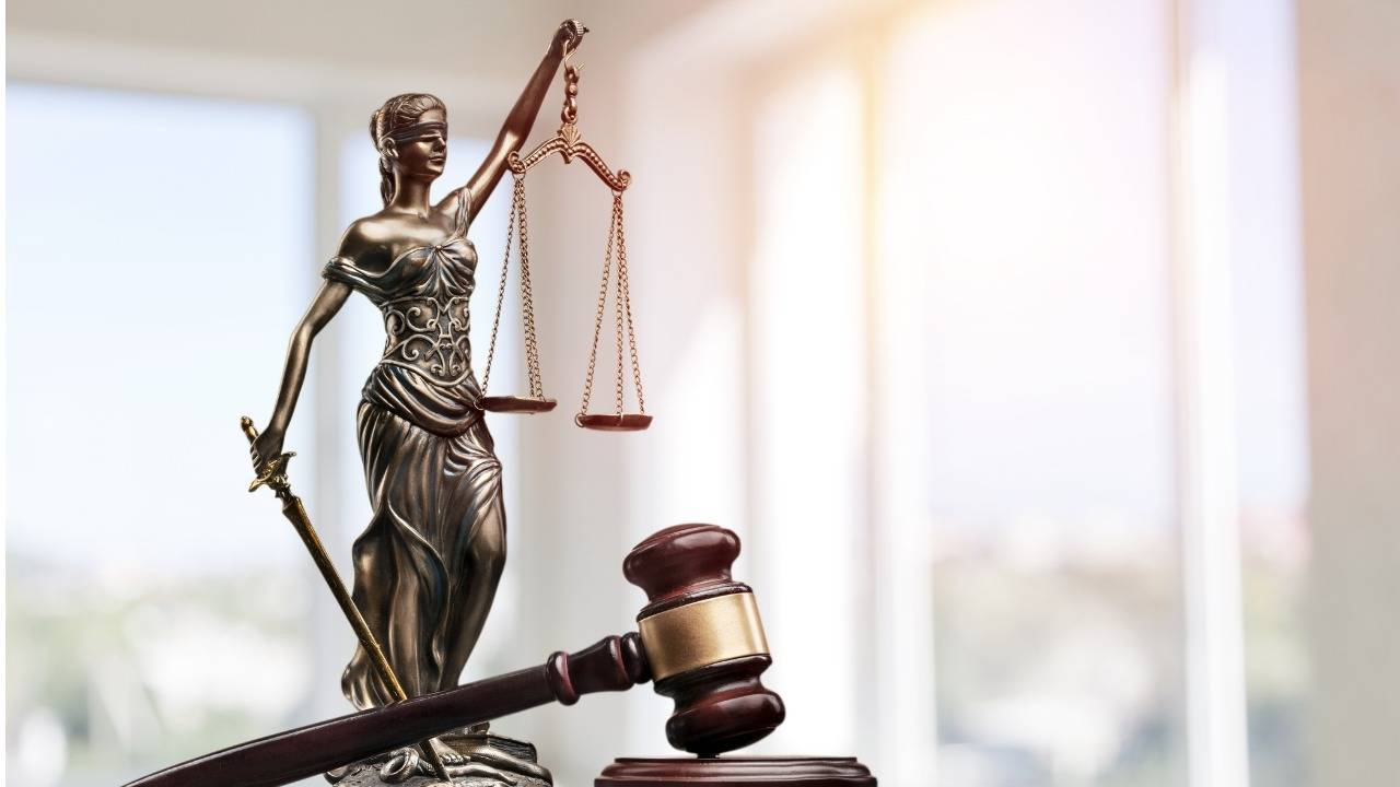 Breaking News: Judicial Services Exam: SC Bars Fresh Graduates, Makes 3-year Legal Practice Experience Mandatory