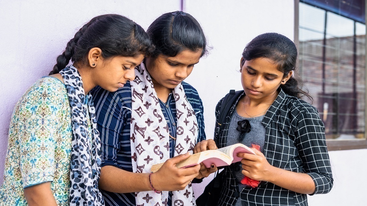 TS TET 2025 Exam Begins