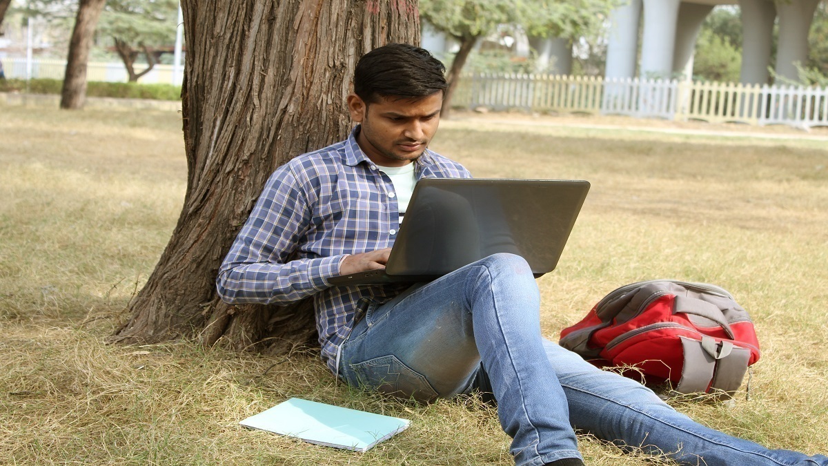 LIC AAO 2025 Apply Online