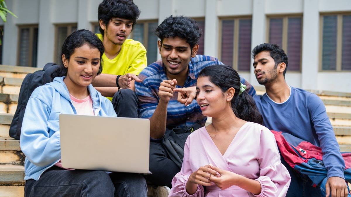 Join the AI Bandwagon; Your Path to Career in AI/ML Starts With SRMJEEE